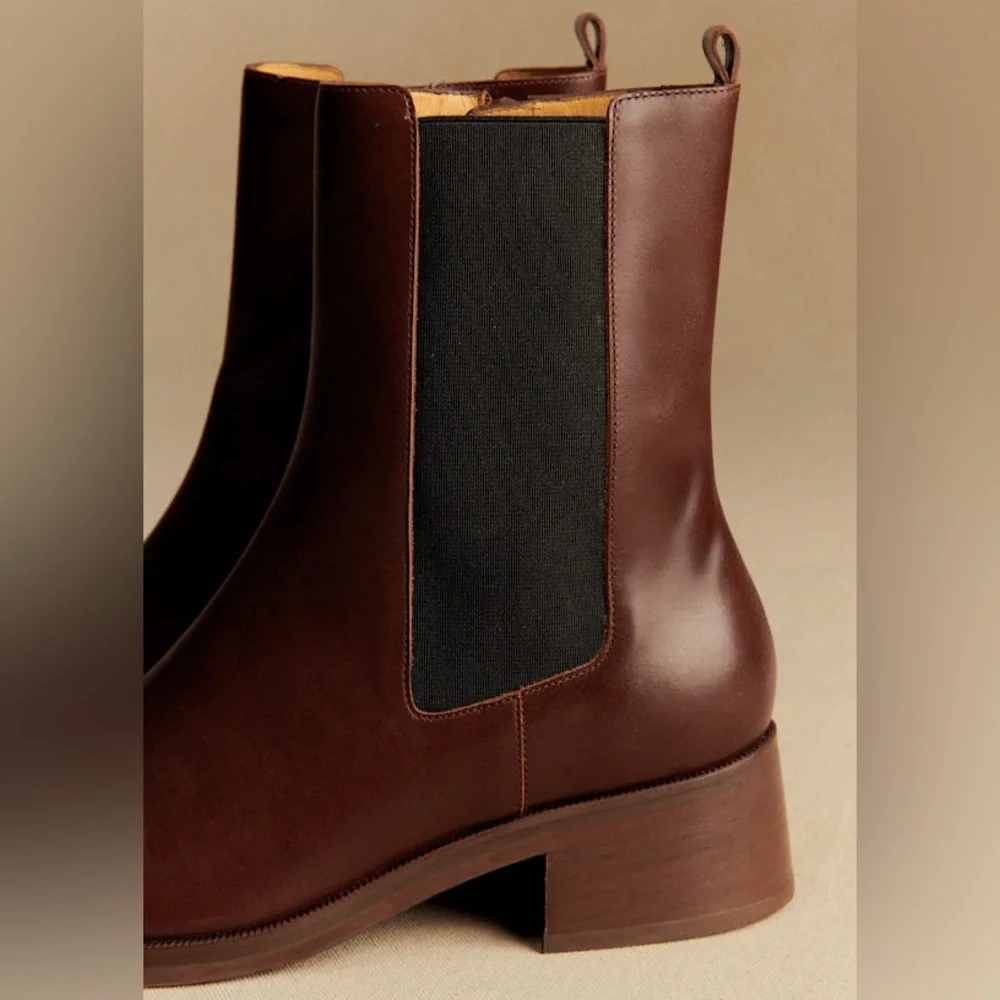 Sézane AGNÈS Ankle Low Boots in Smooth Chocolate